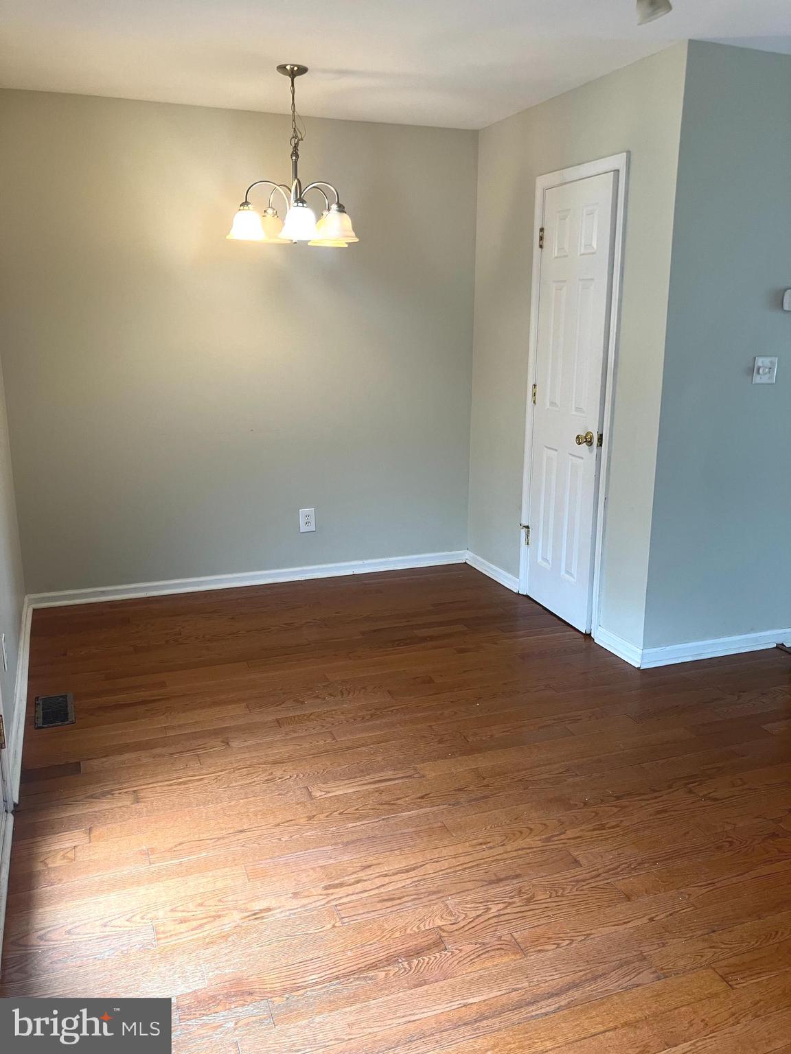 MILLS FARM - Residential