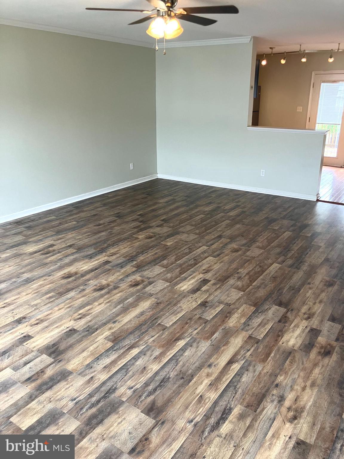 MILLS FARM - Residential