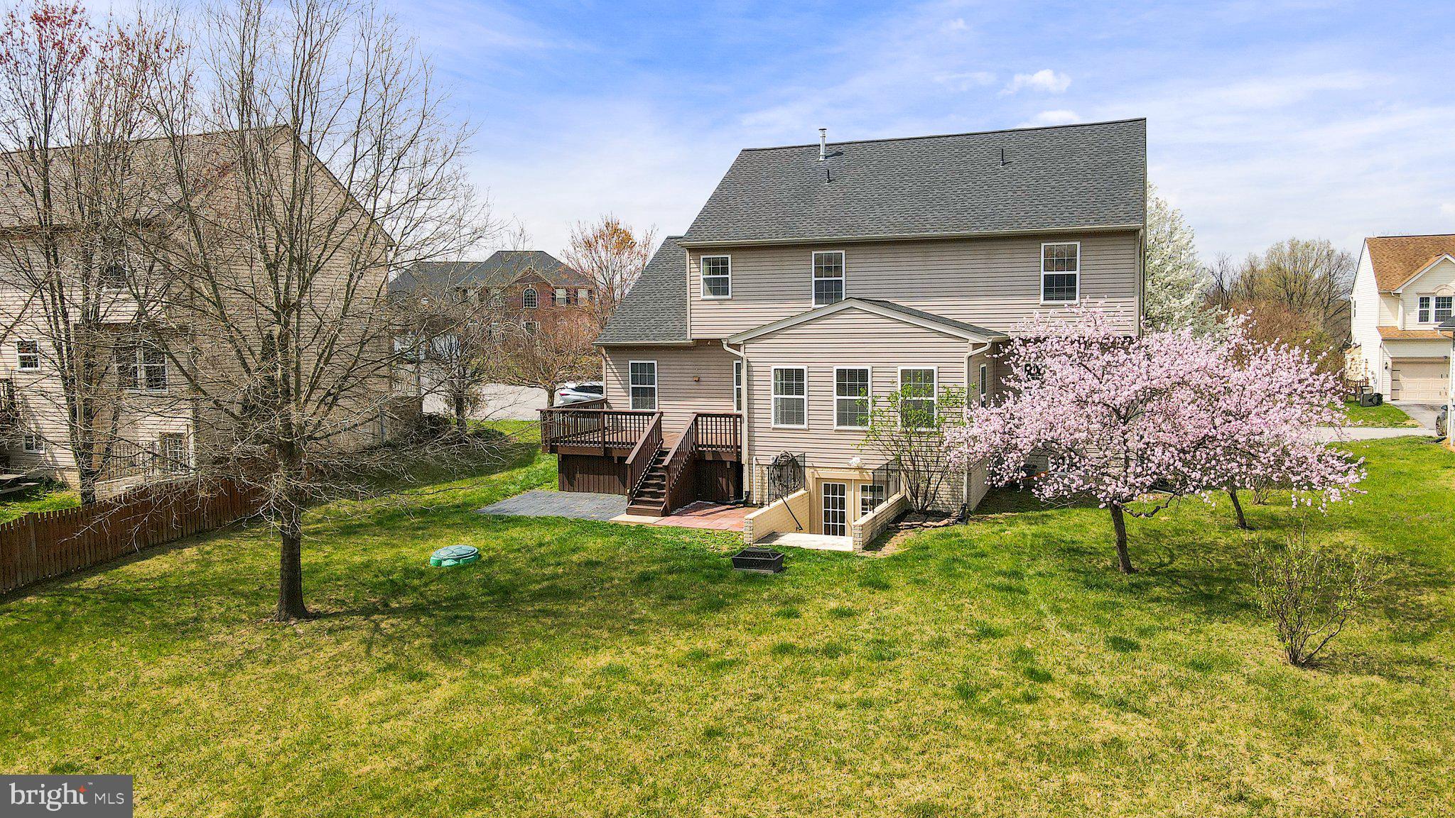 STONEBRIDGE - Residential