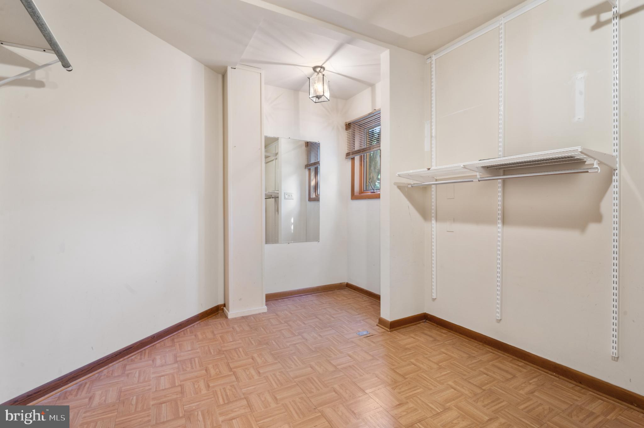 NORWOOD ESTATES - Residential Lease