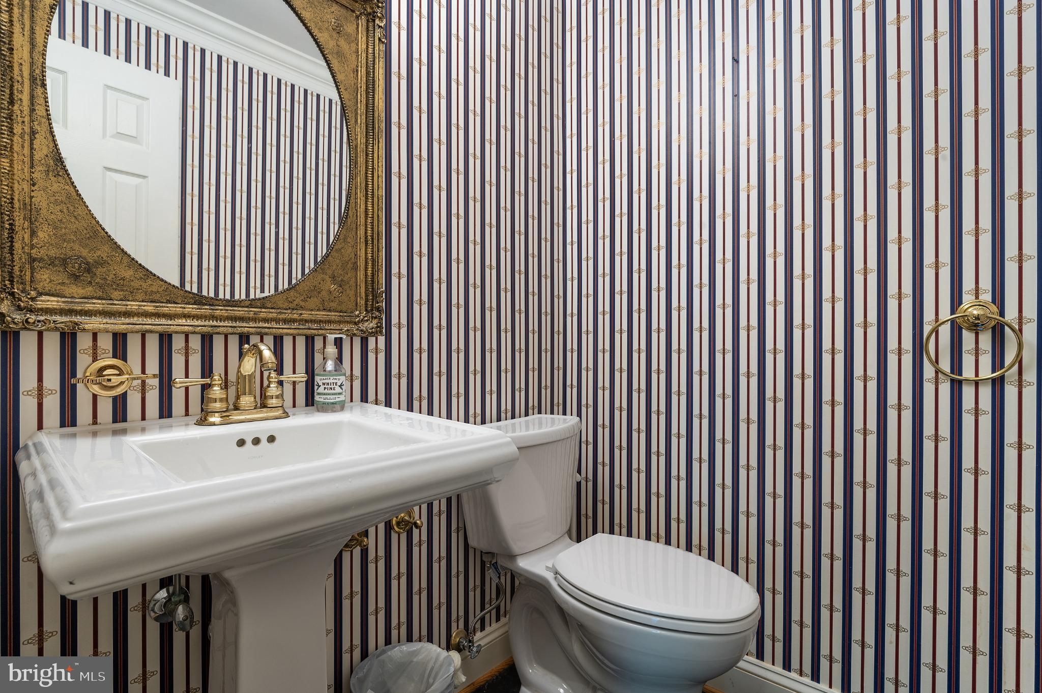 NORWOOD ESTATES - Residential Lease