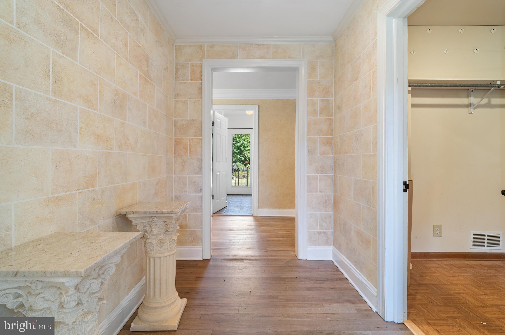 NORWOOD ESTATES - Residential Lease