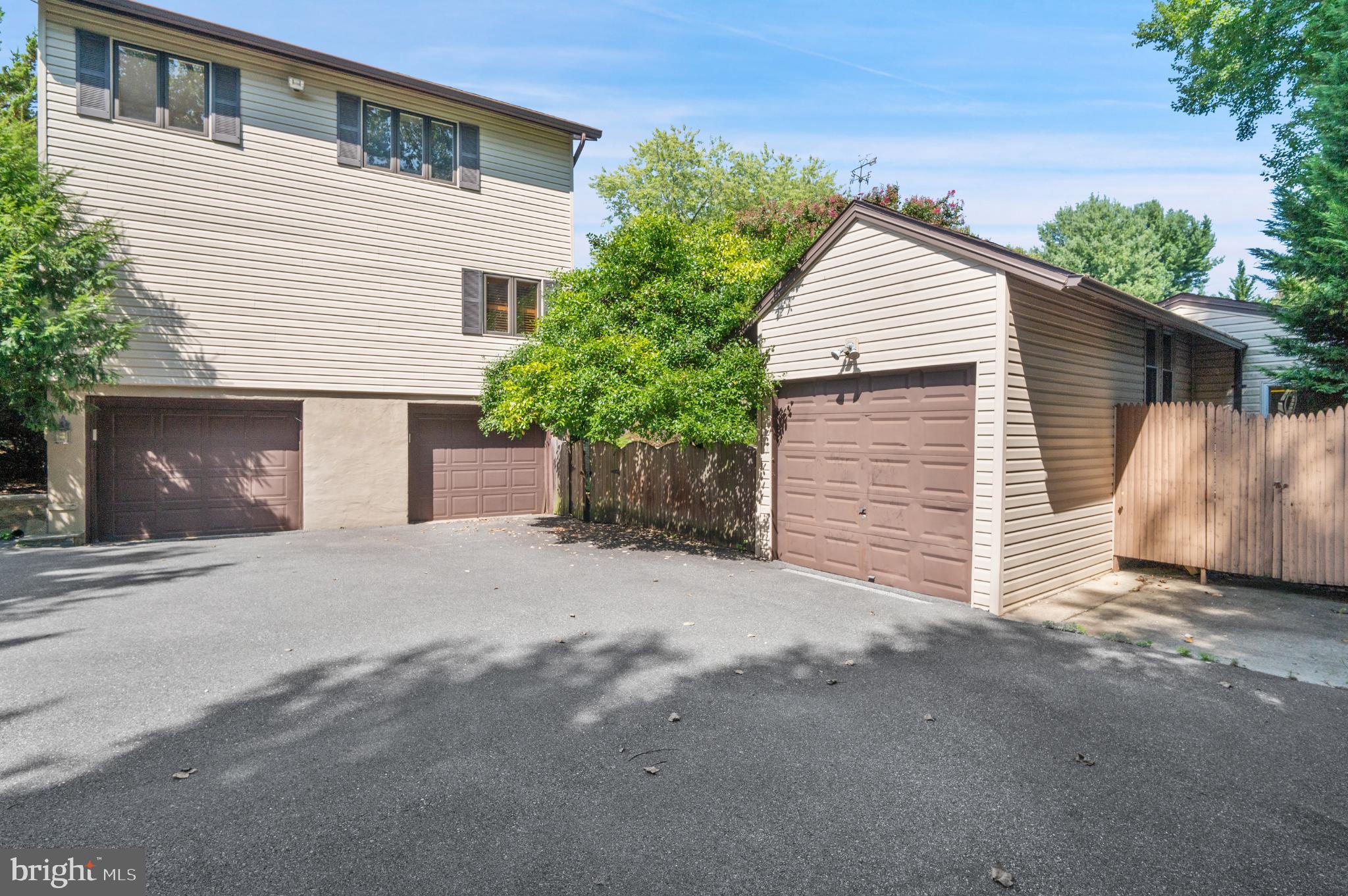 NORWOOD ESTATES - Residential Lease