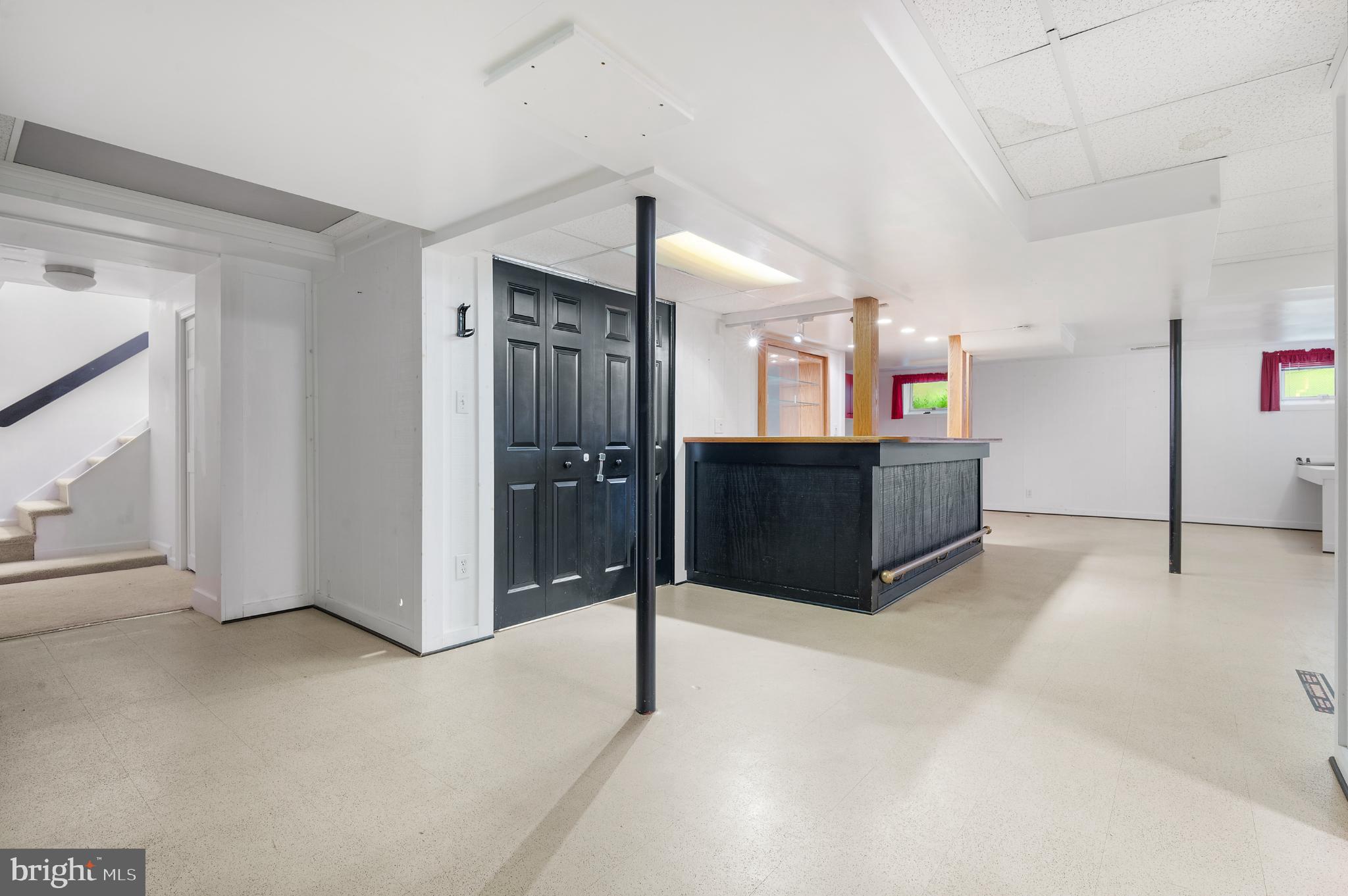 NORWOOD ESTATES - Residential Lease