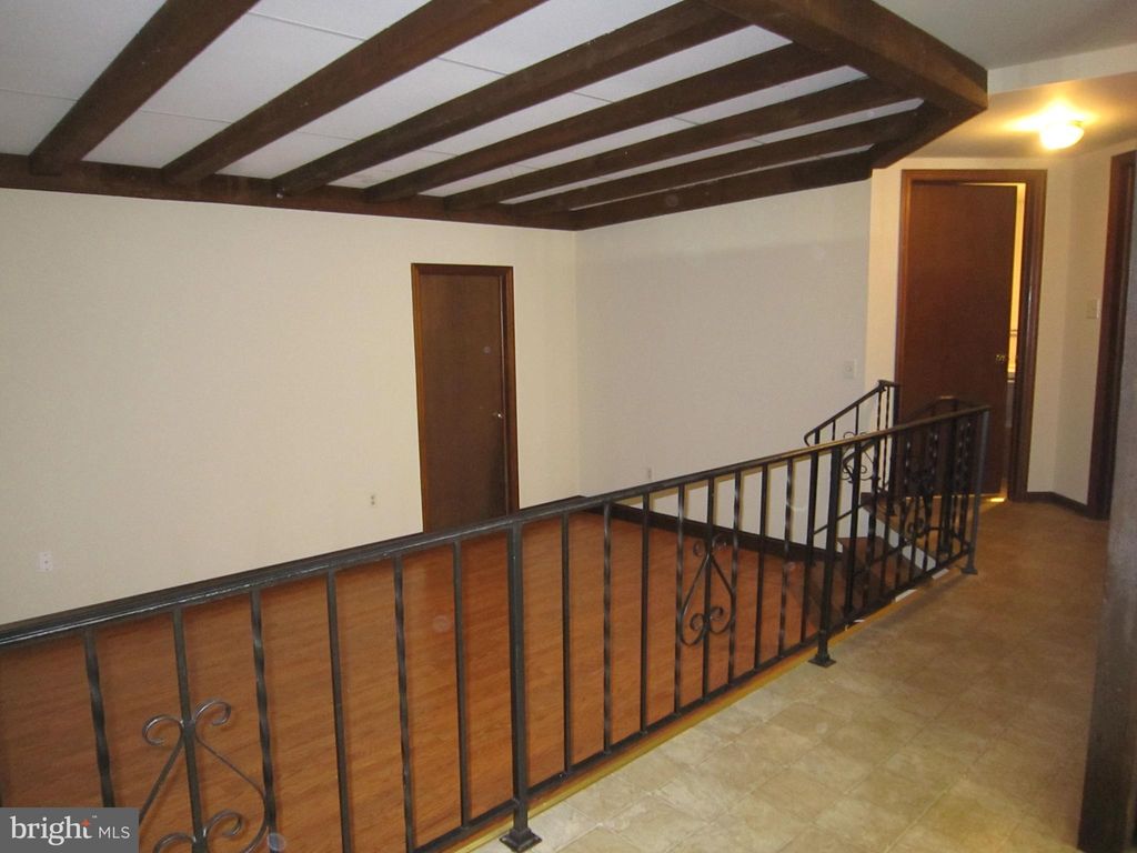 Photo of 304 N Hoover Avenue, NEW HOLLAND, PA 17557 (MLS # PALA2079998)