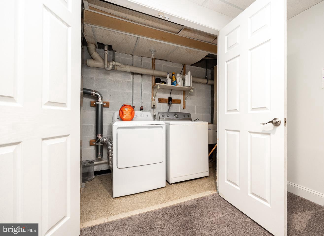 GOSHEN COMMONS - Residential