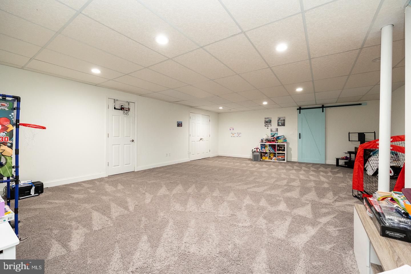 GOSHEN COMMONS - Residential