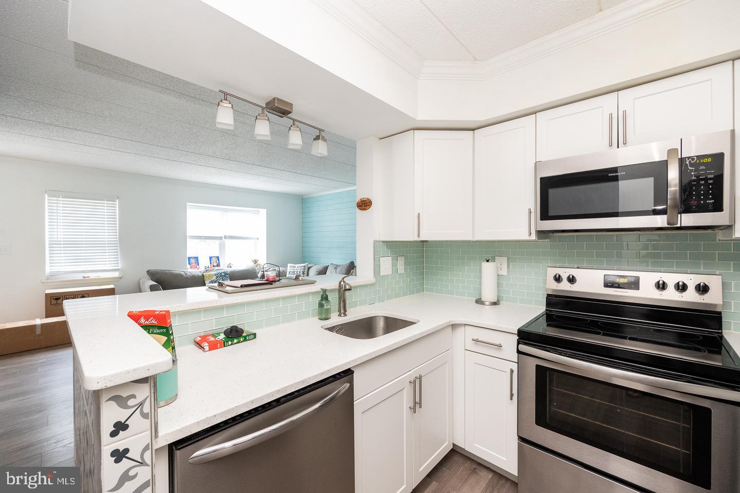 GOSHEN COMMONS - Residential