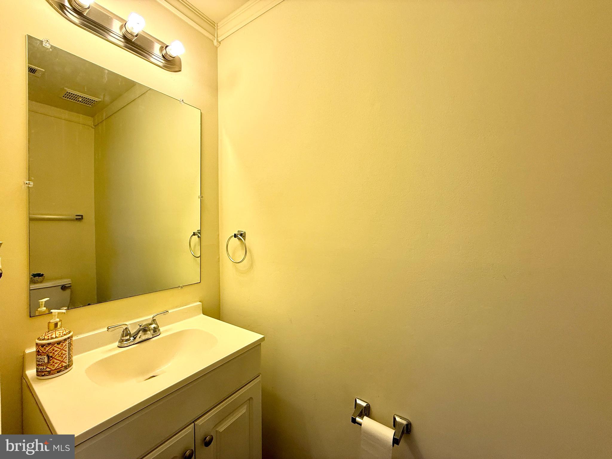 COVERSTONE SQUARE - Residential