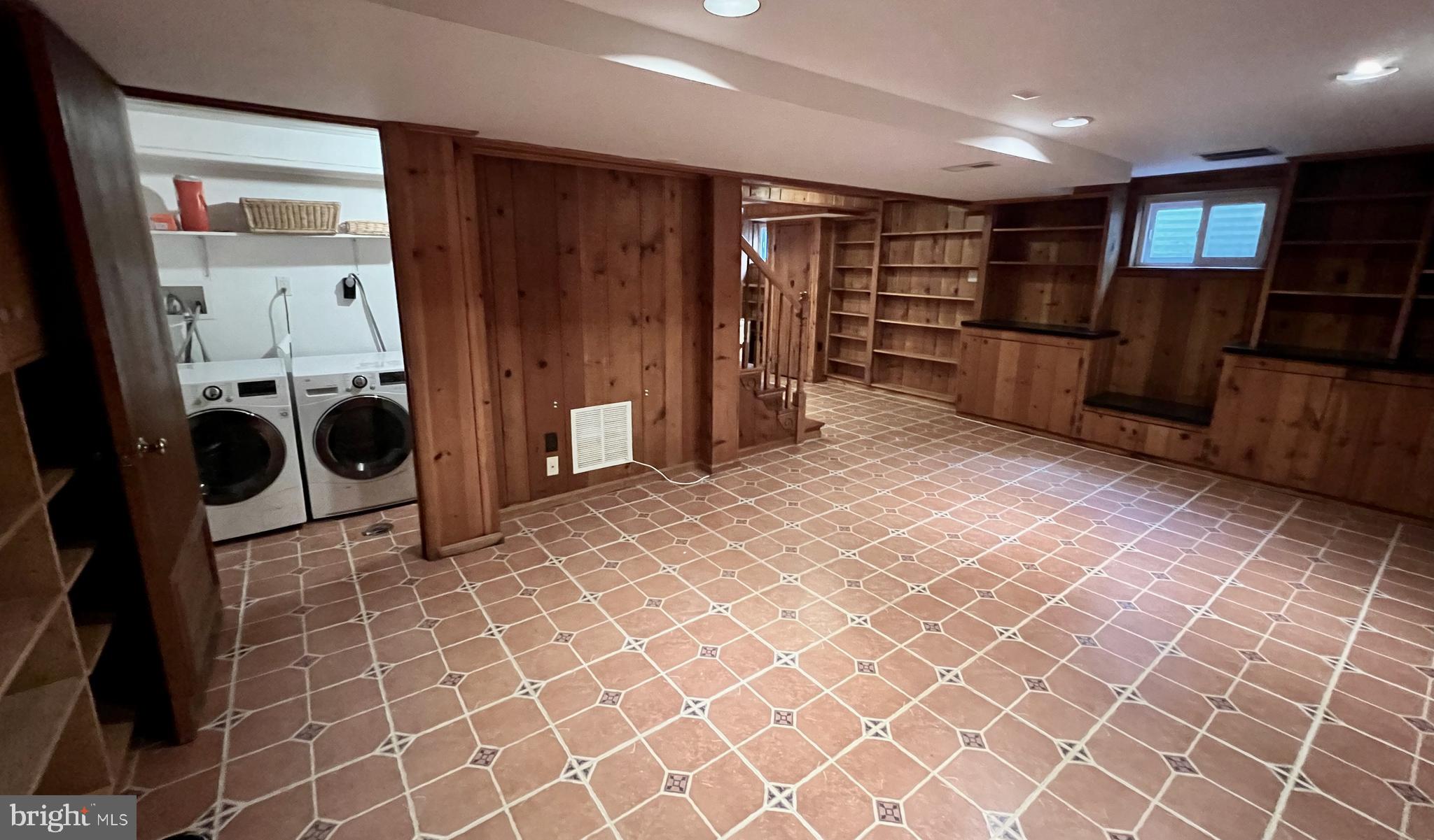 GLENWOOD - Residential Lease