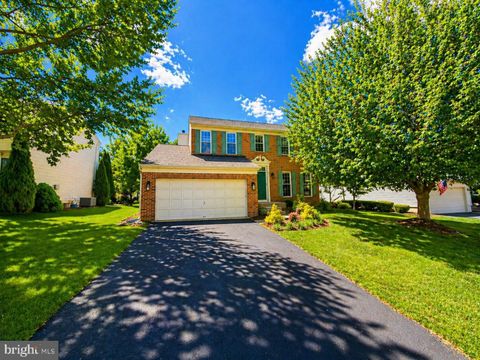 Photo of 20547 Norwich Place, ASHBURN, VA 20147 (MLS # VALO2123842)