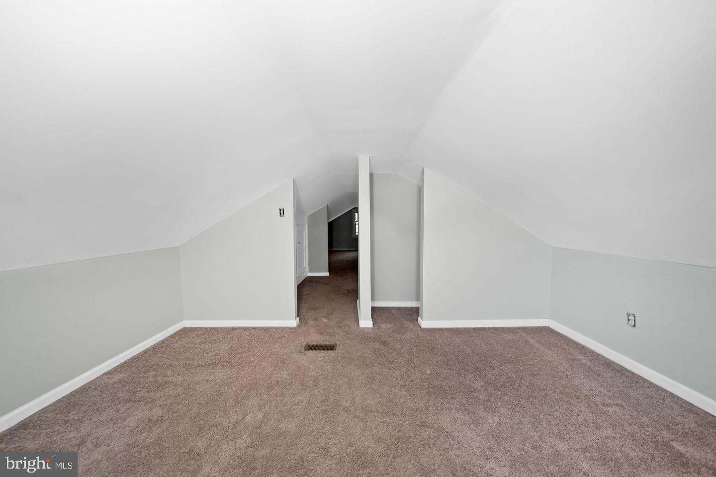 NEW CASTLE - Residential