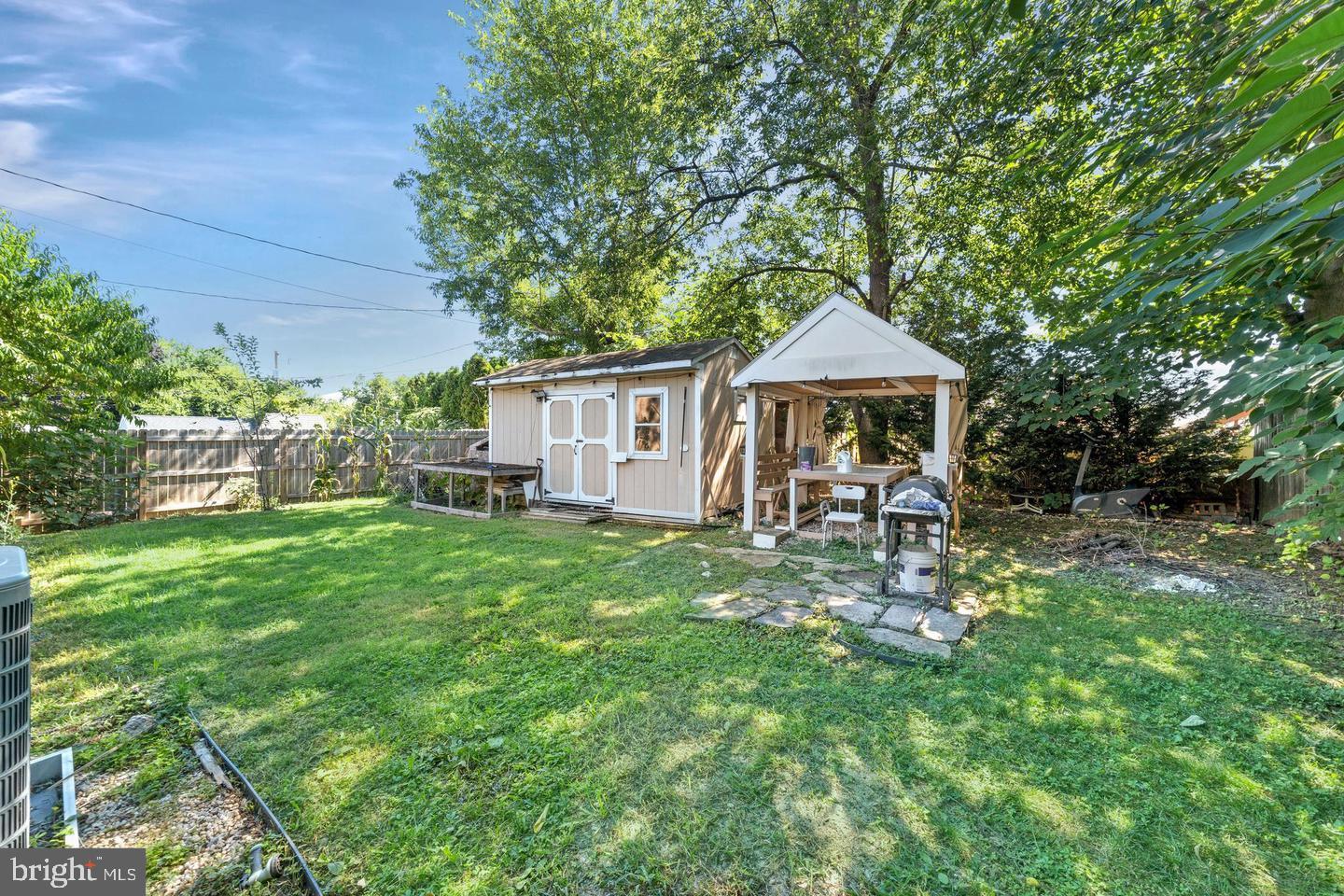 NEW CASTLE - Residential