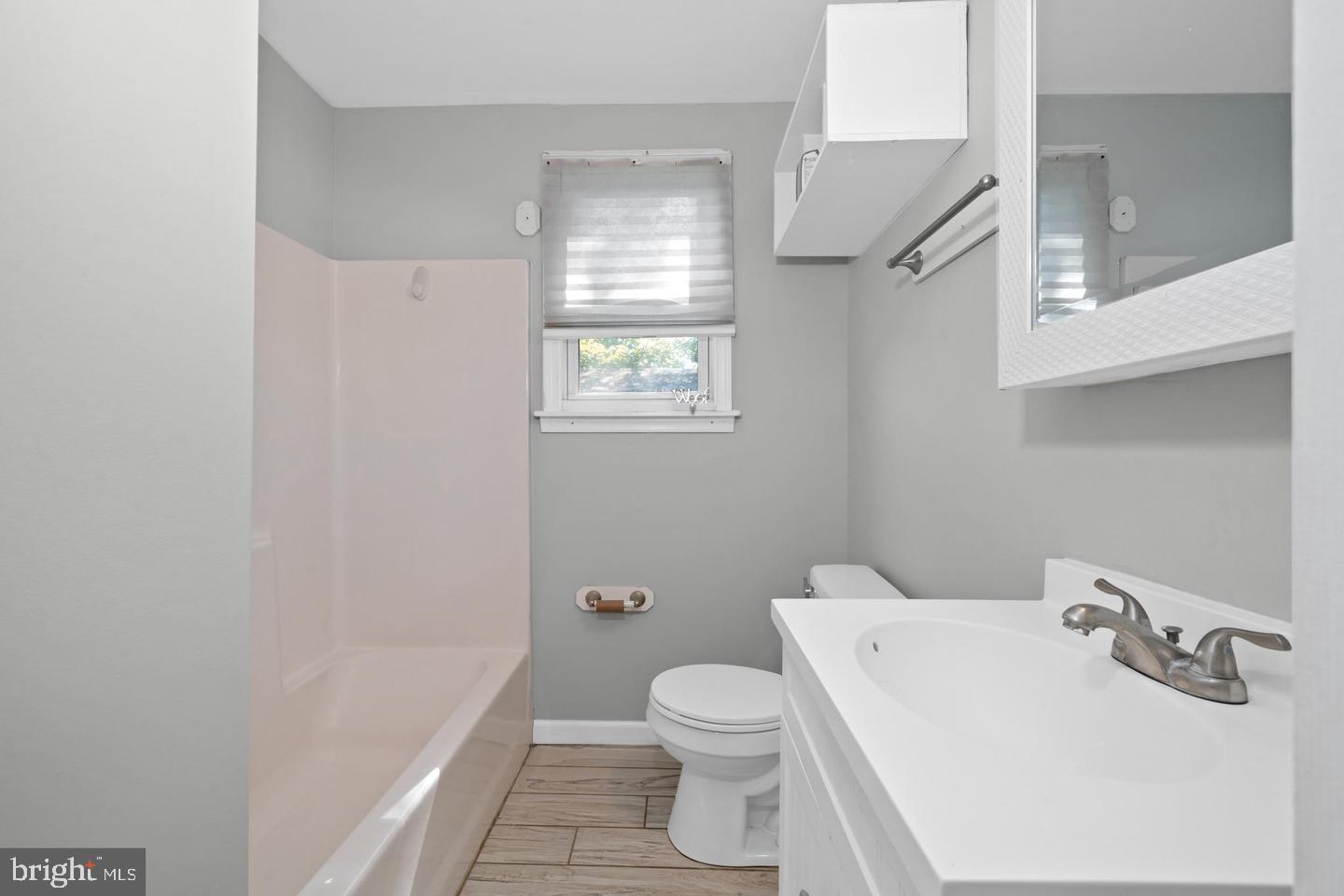 NEW CASTLE - Residential