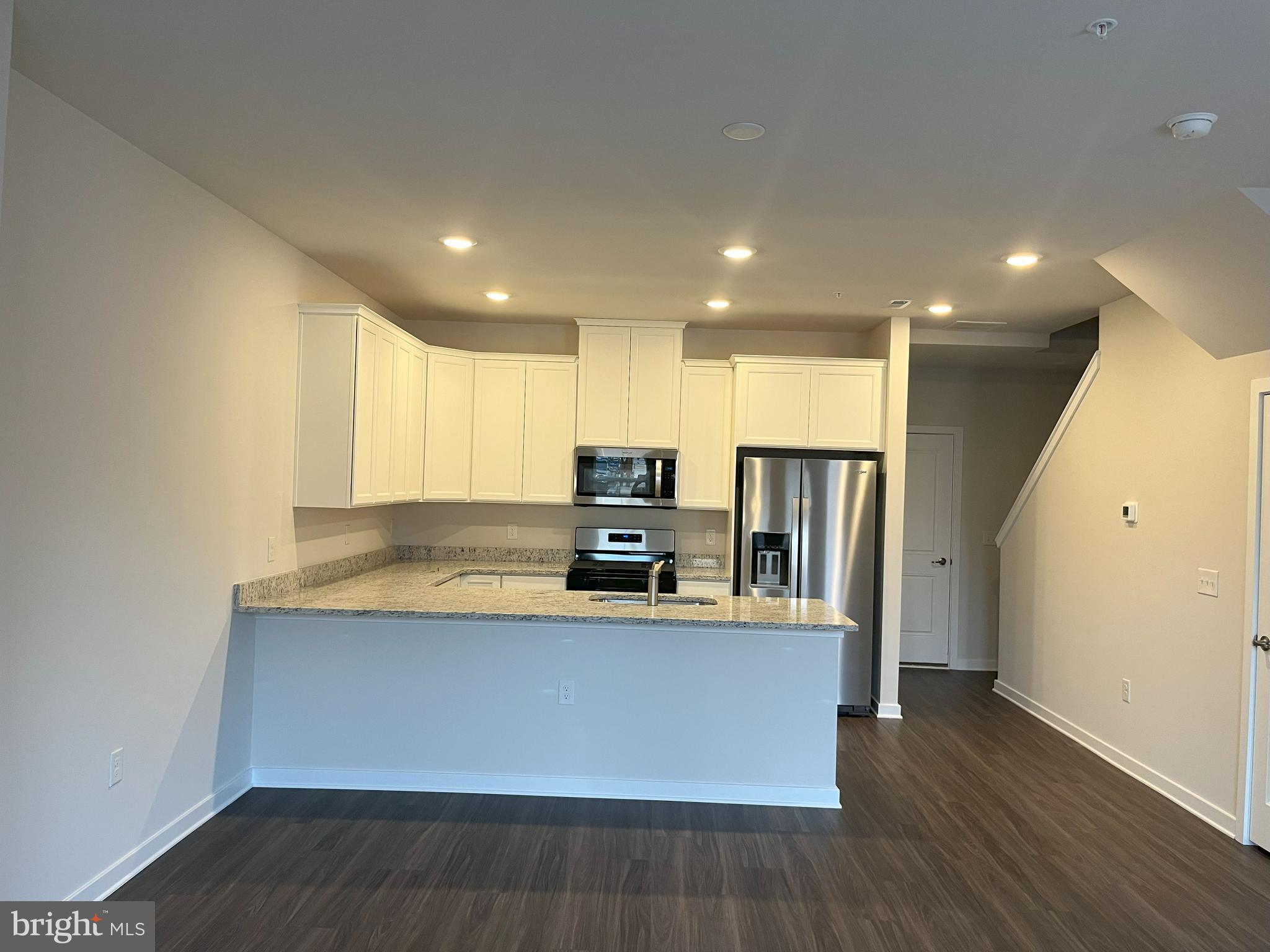 RIVER PIONTE - Residential Lease