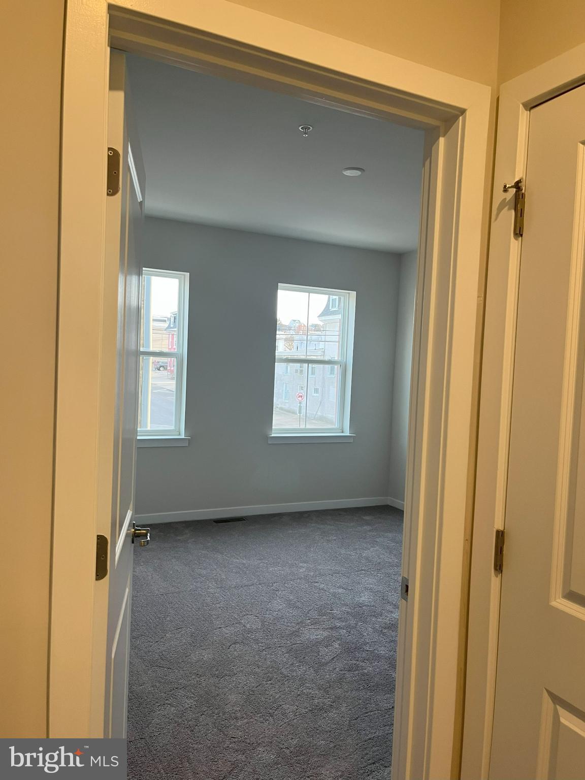 RIVER PIONTE - Residential Lease