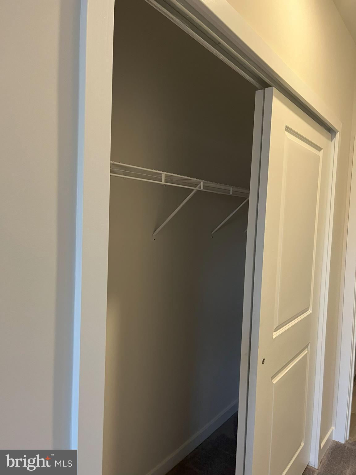 RIVER PIONTE - Residential Lease