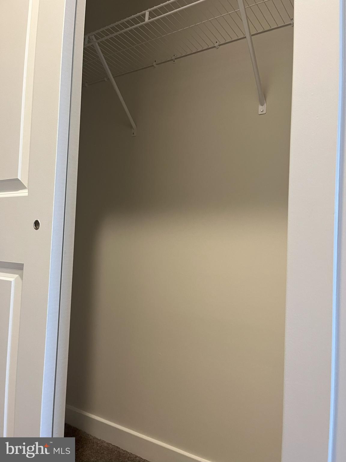 RIVER PIONTE - Residential Lease