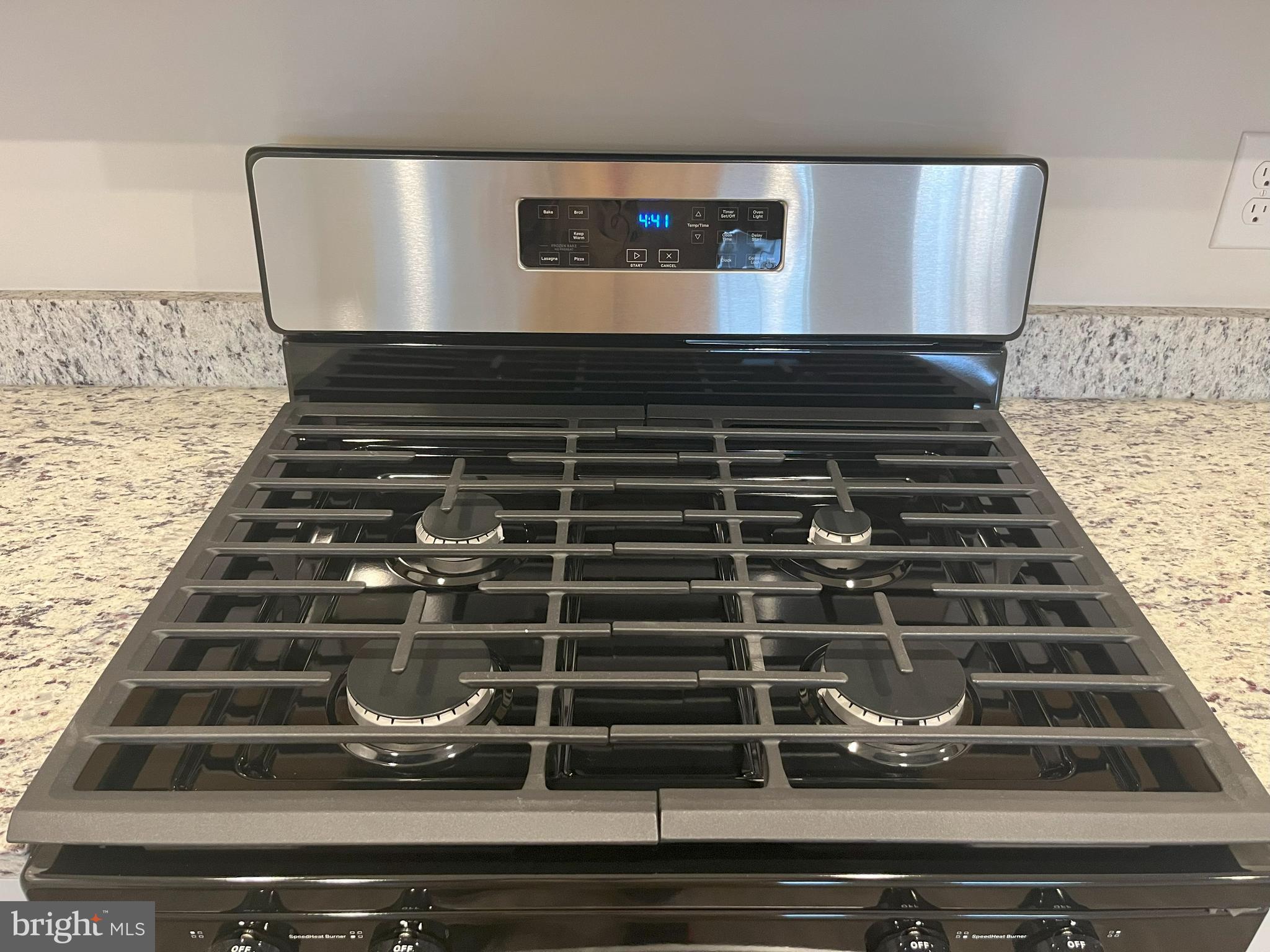 RIVER PIONTE - Residential Lease