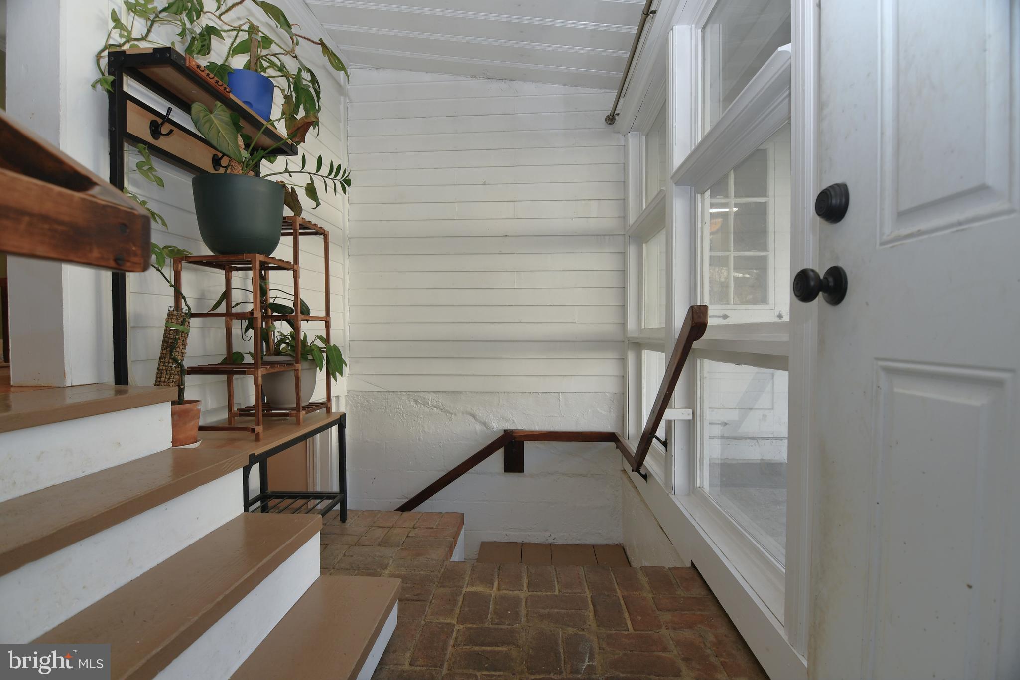 MOUNTAIN VIEW - Residential