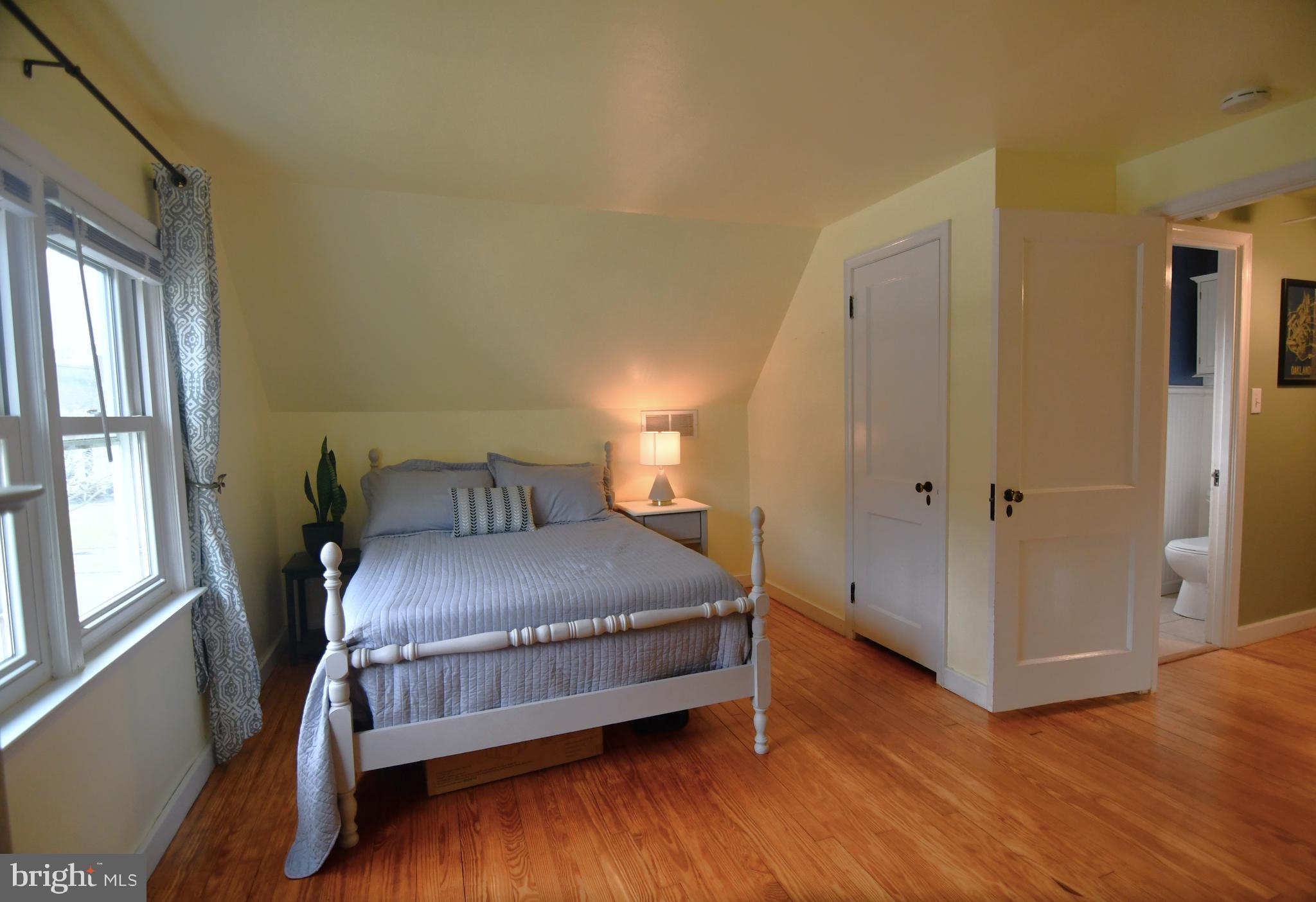 MOUNTAIN VIEW - Residential