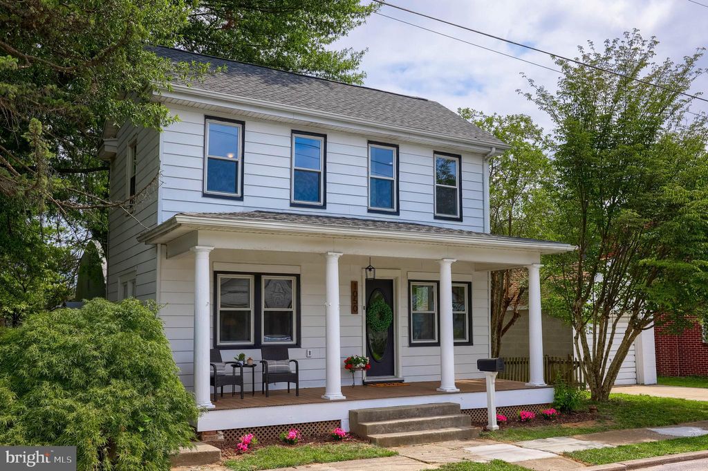 Photo of 1050 SPRUCE ST, COLUMBIA, PA 17512 (MLS # PALA2038524)