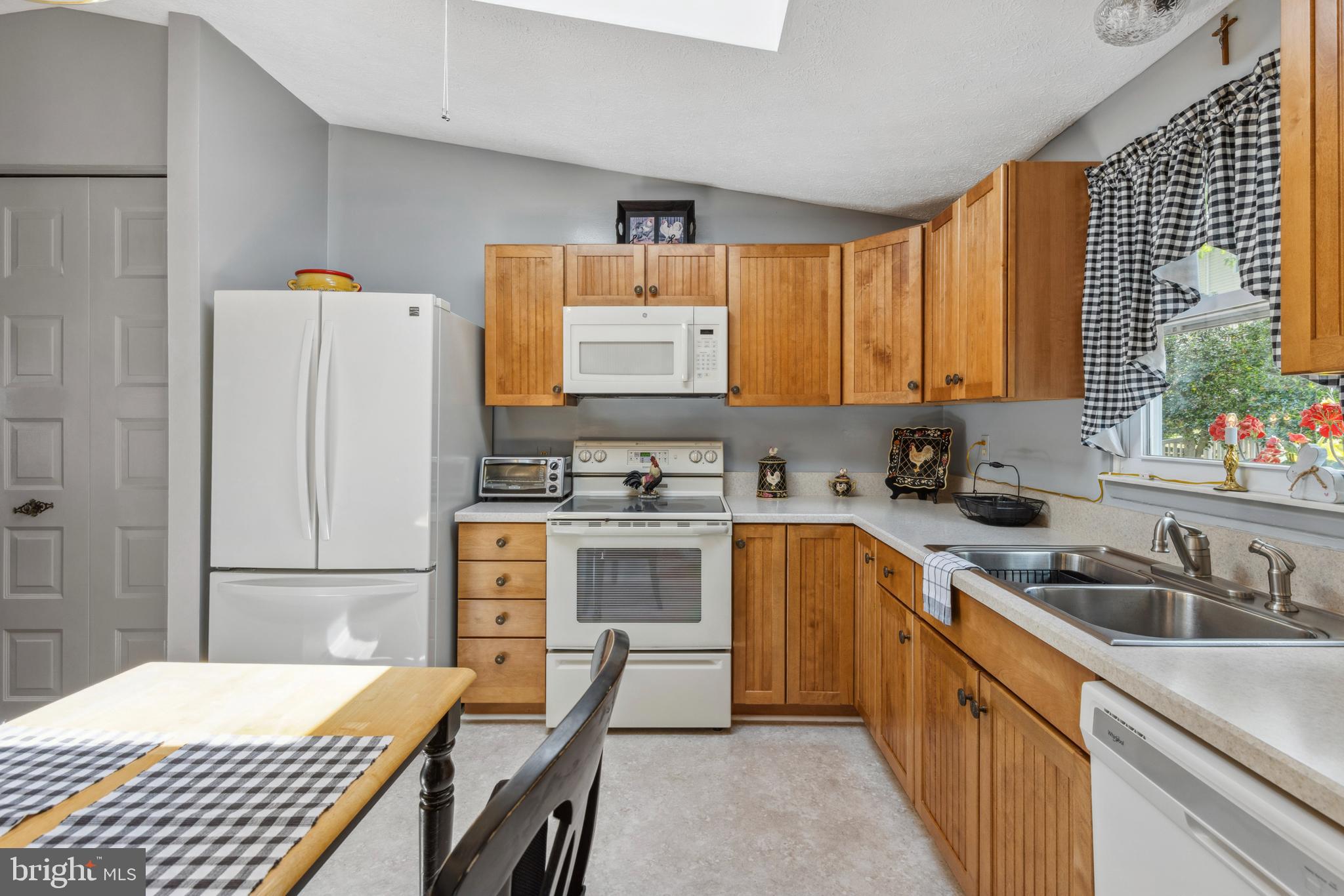 PARKVILLE/CARNEY - Residential