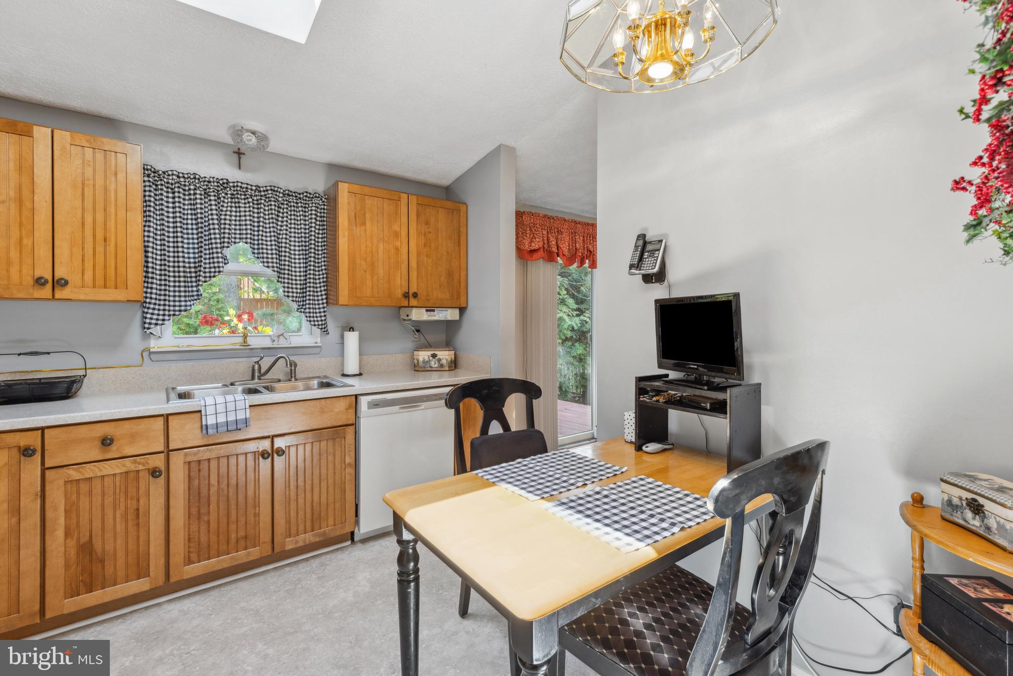 PARKVILLE/CARNEY - Residential