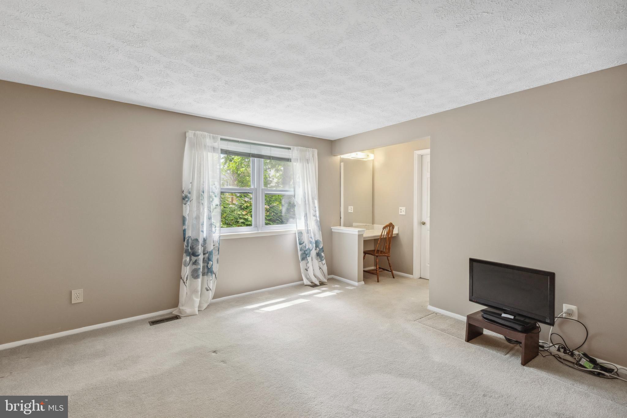 PARKVILLE/CARNEY - Residential