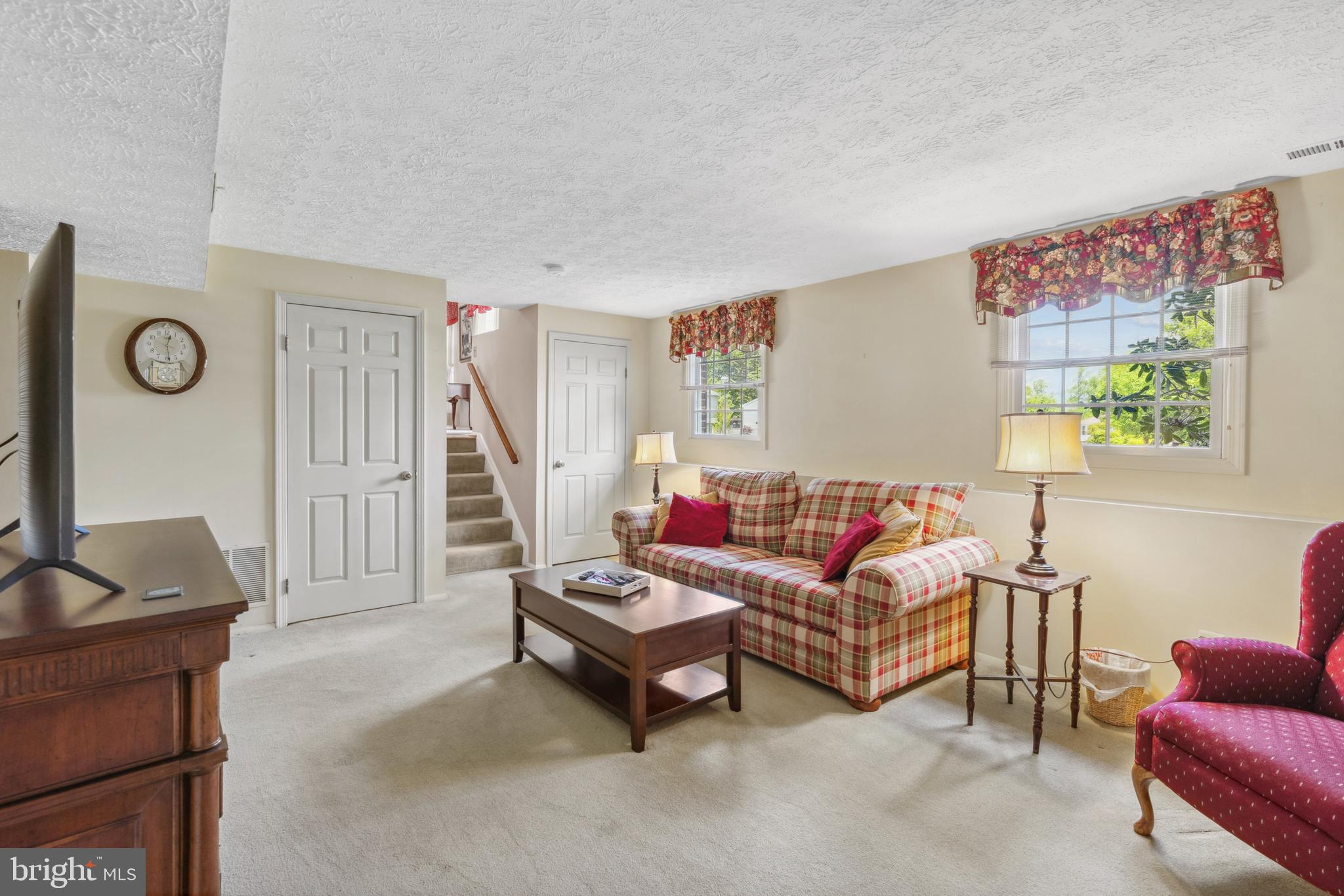 PARKVILLE/CARNEY - Residential