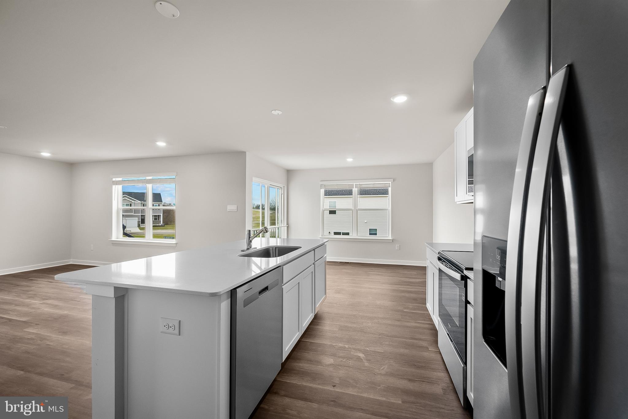 RIVERPOINTE - Residential