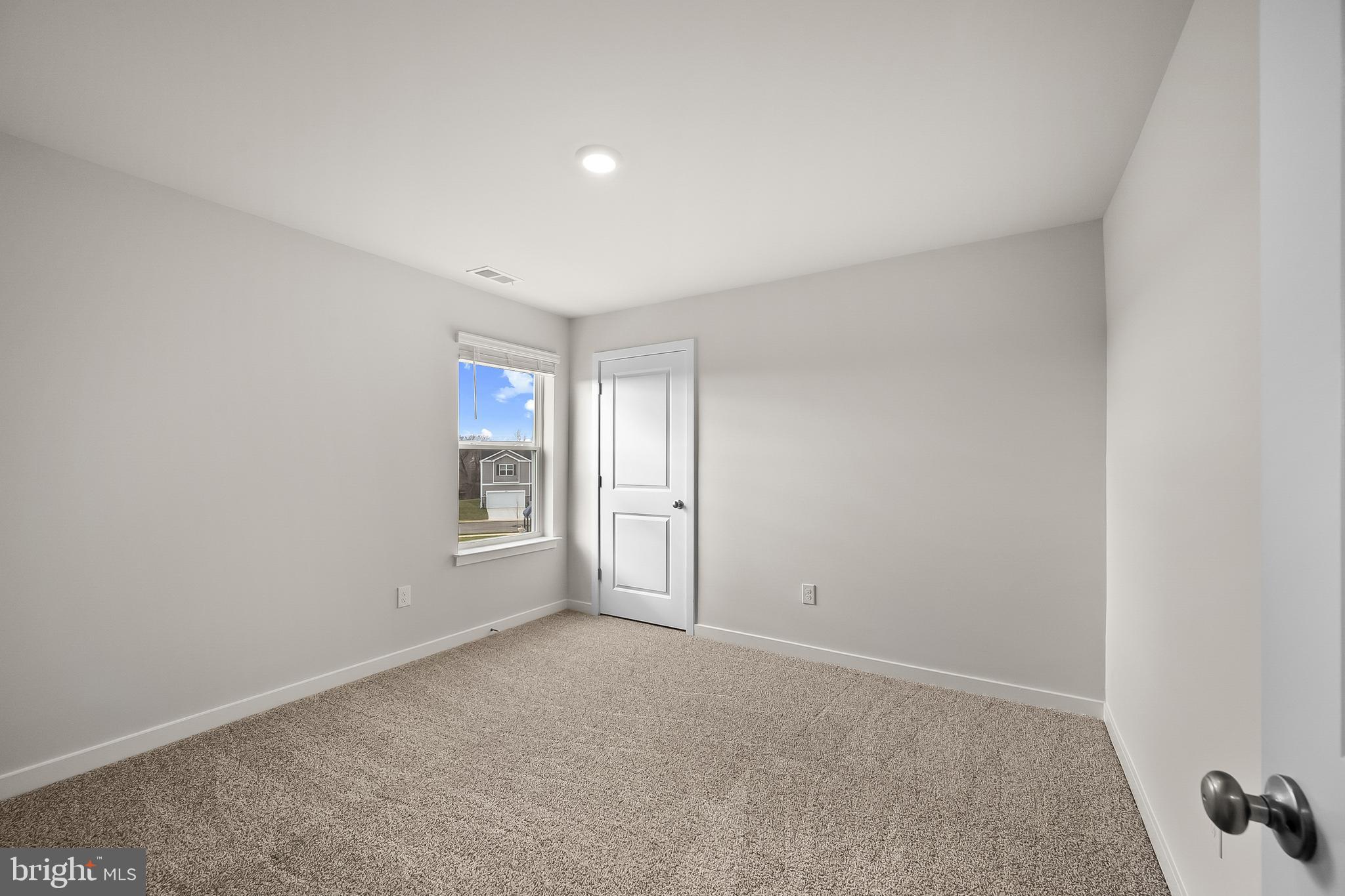 RIVERPOINTE - Residential