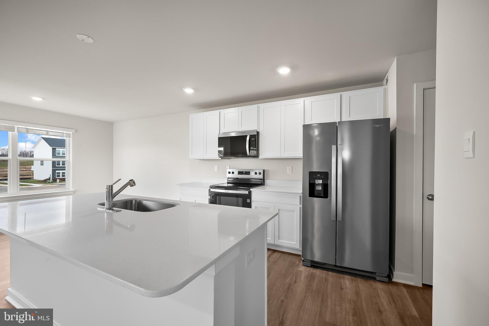 RIVERPOINTE - Residential