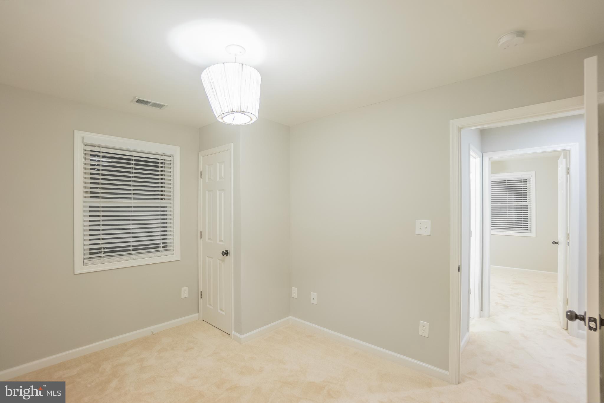 YORKSHIRE VILLAGE - Residential