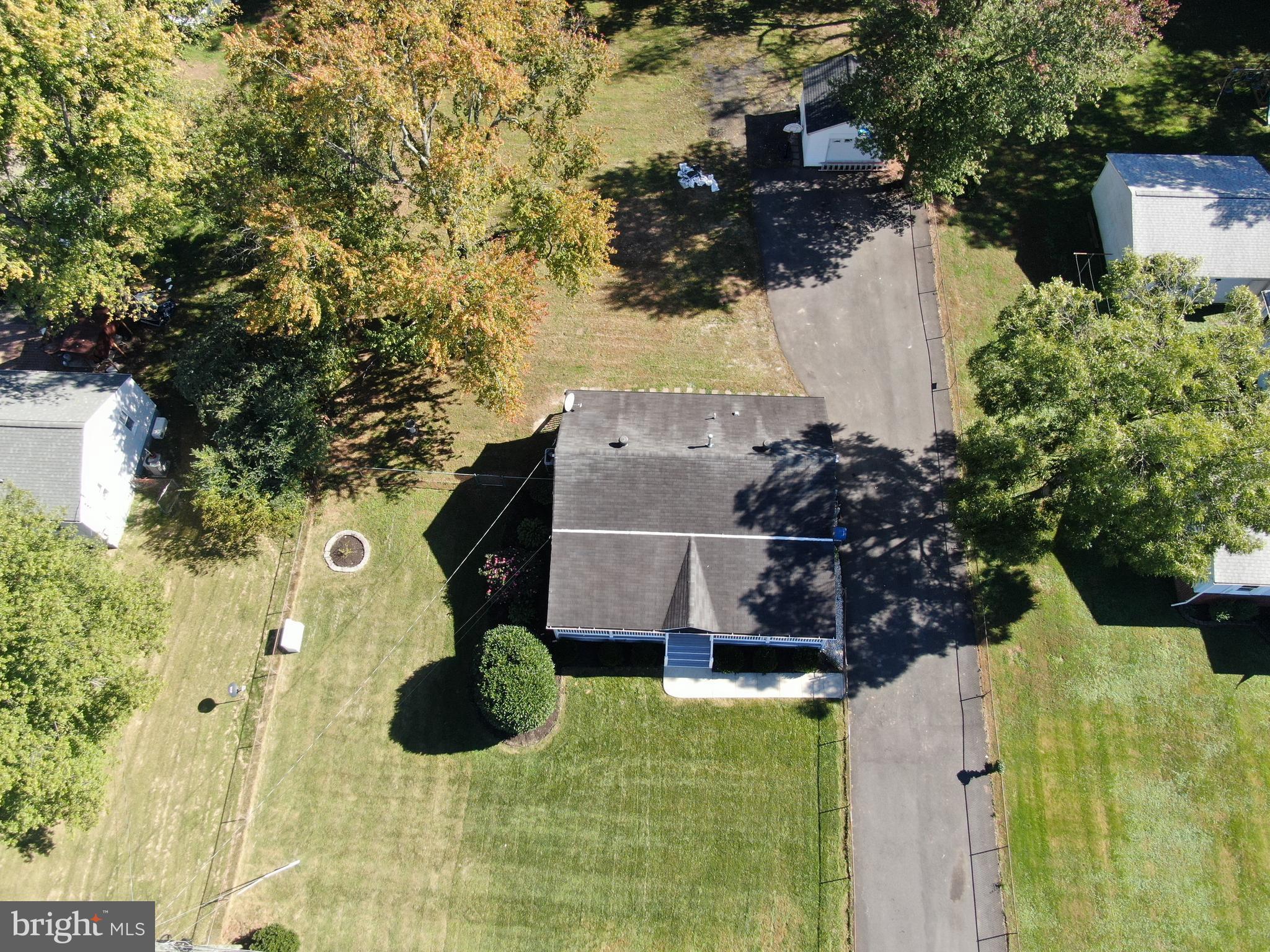 YORKSHIRE VILLAGE - Residential