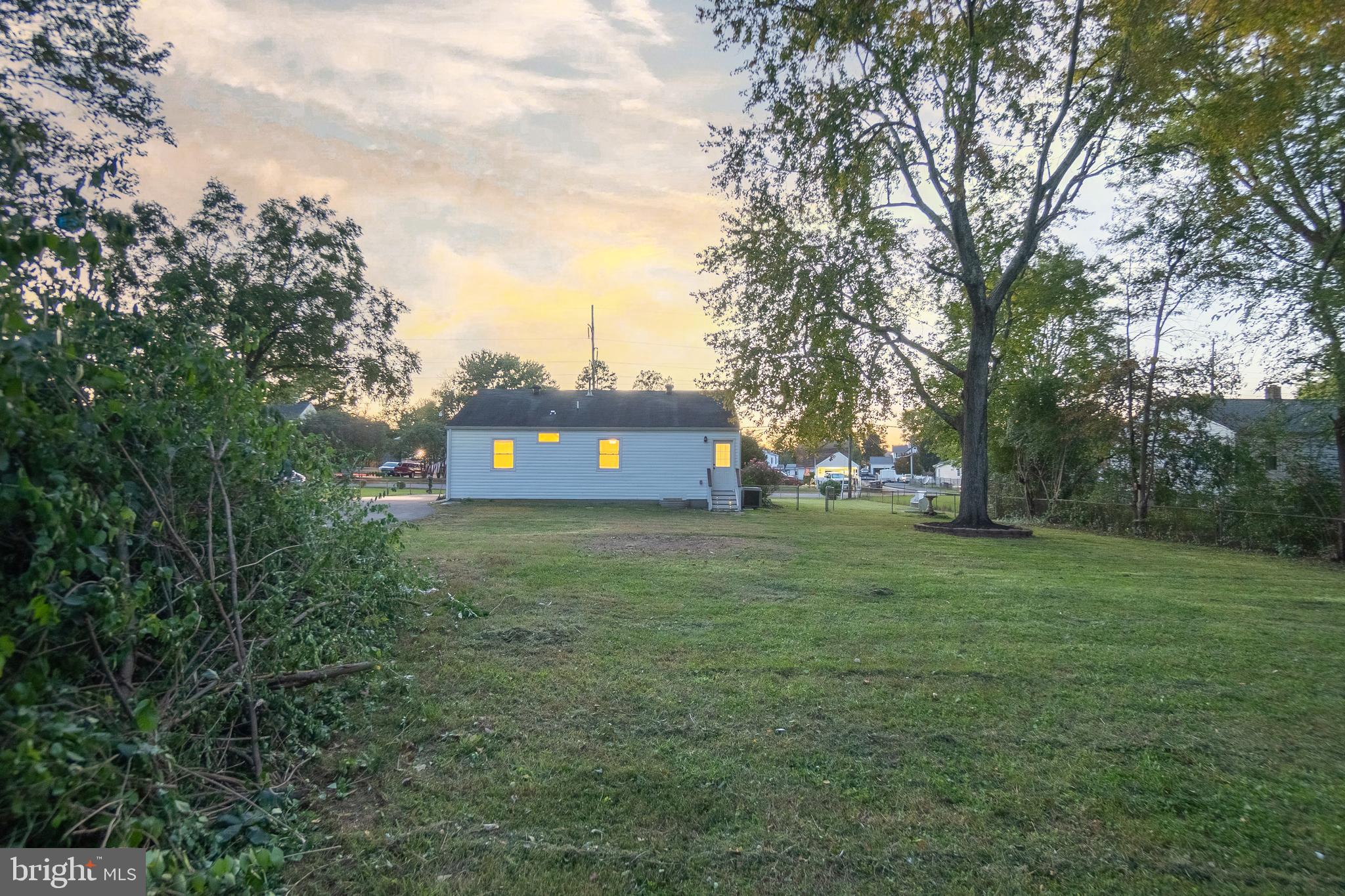 YORKSHIRE VILLAGE - Residential