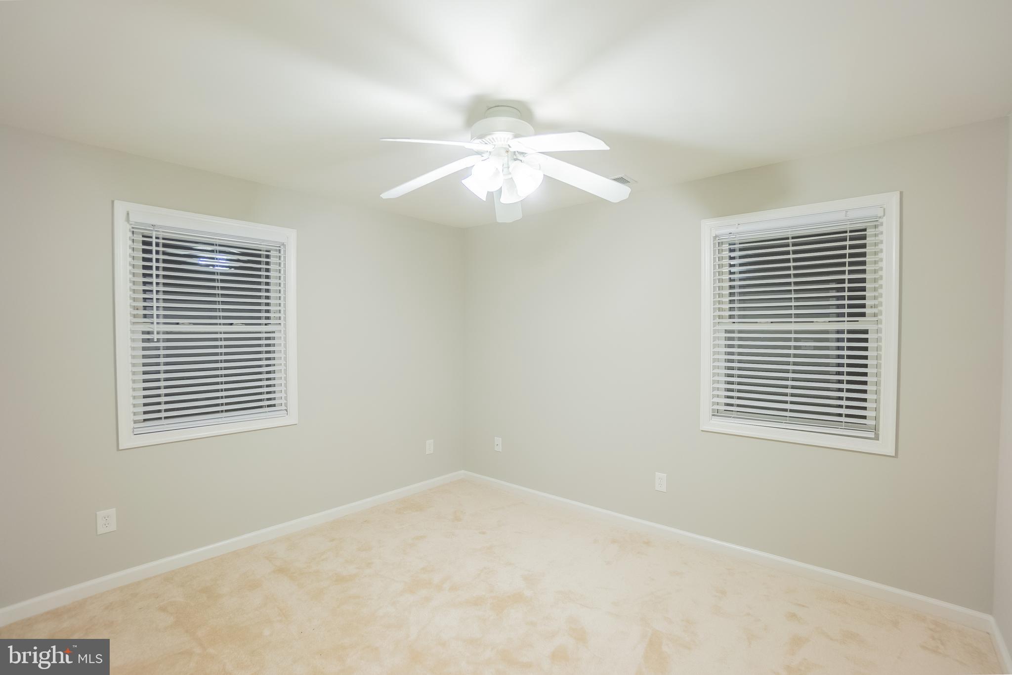 YORKSHIRE VILLAGE - Residential