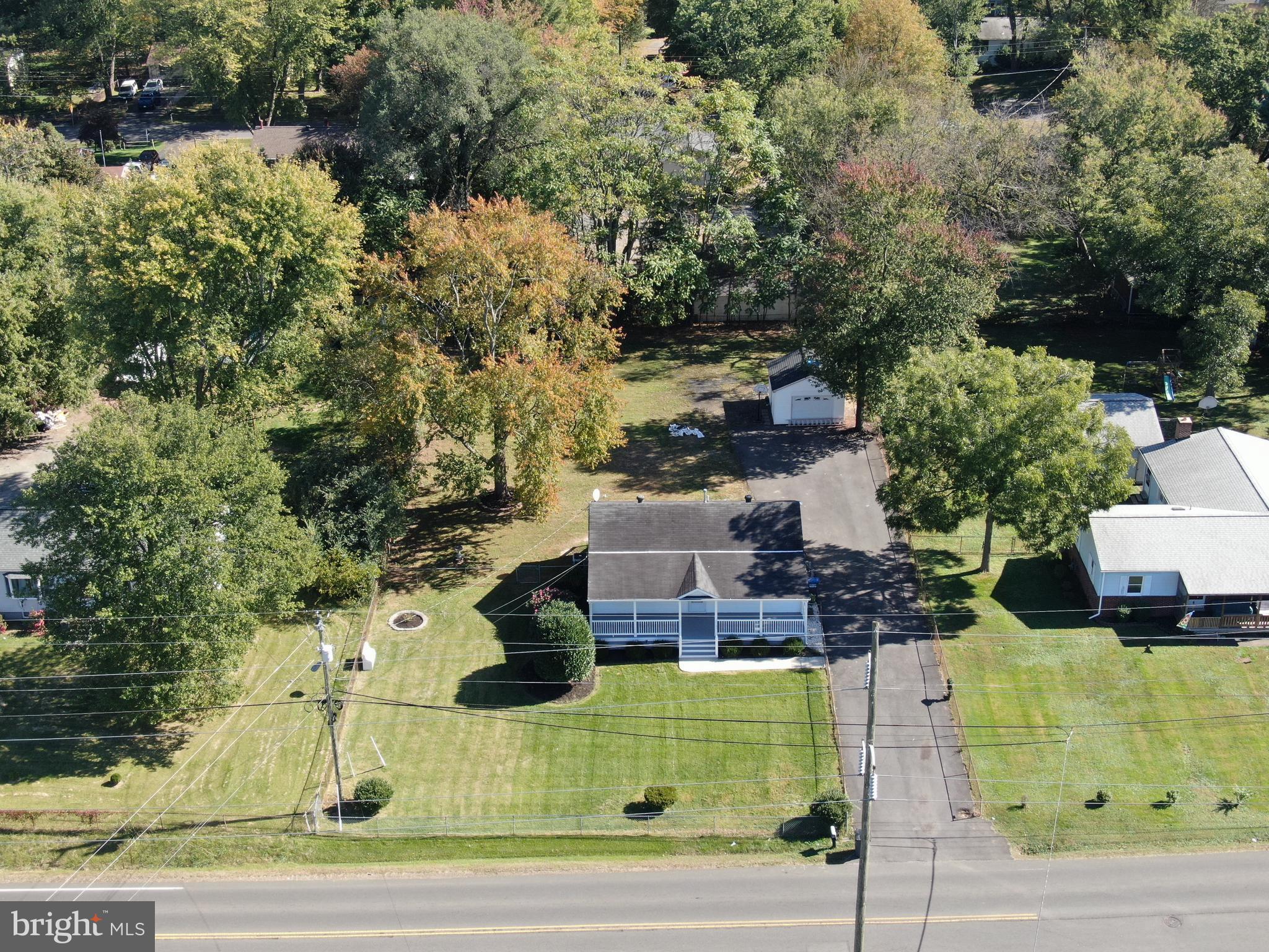 YORKSHIRE VILLAGE - Residential