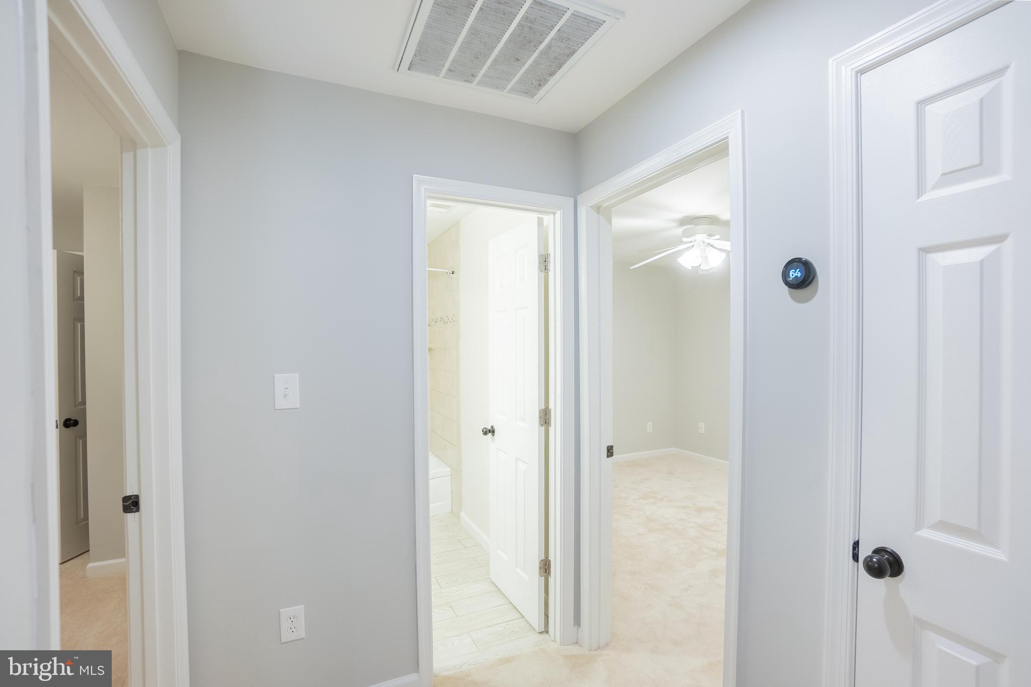 YORKSHIRE VILLAGE - Residential