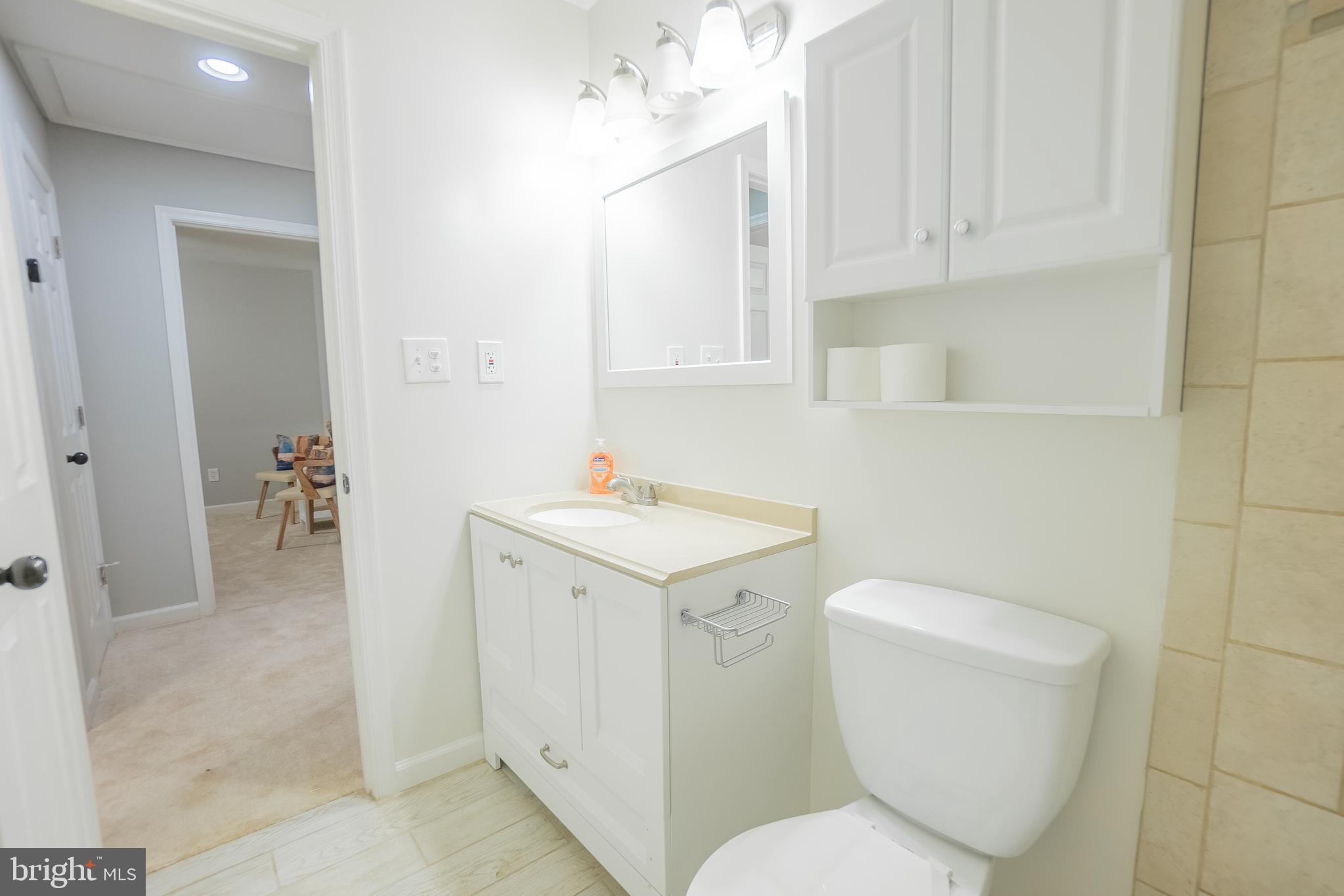 YORKSHIRE VILLAGE - Residential