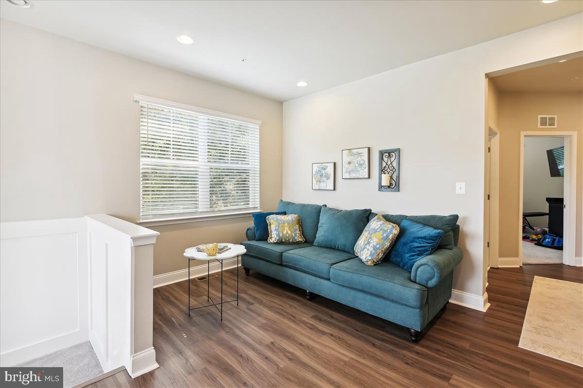 HOLLY RIDGE - Residential