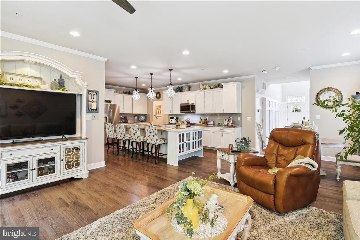 HOLLY RIDGE - Residential