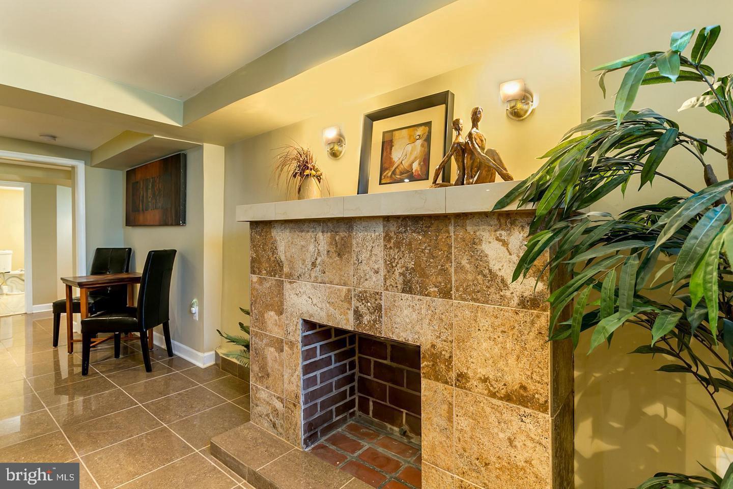 HOWARD PARK - Residential