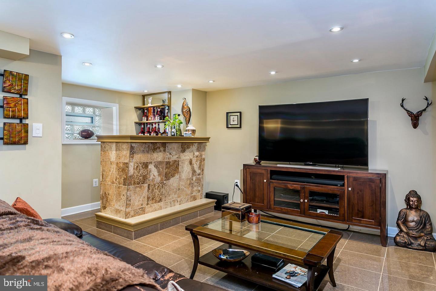 HOWARD PARK - Residential