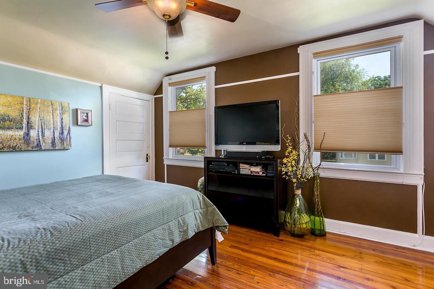 HOWARD PARK - Residential