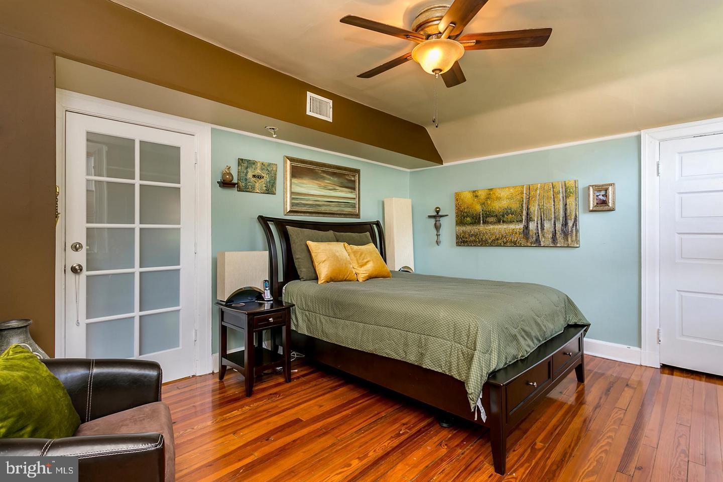 HOWARD PARK - Residential