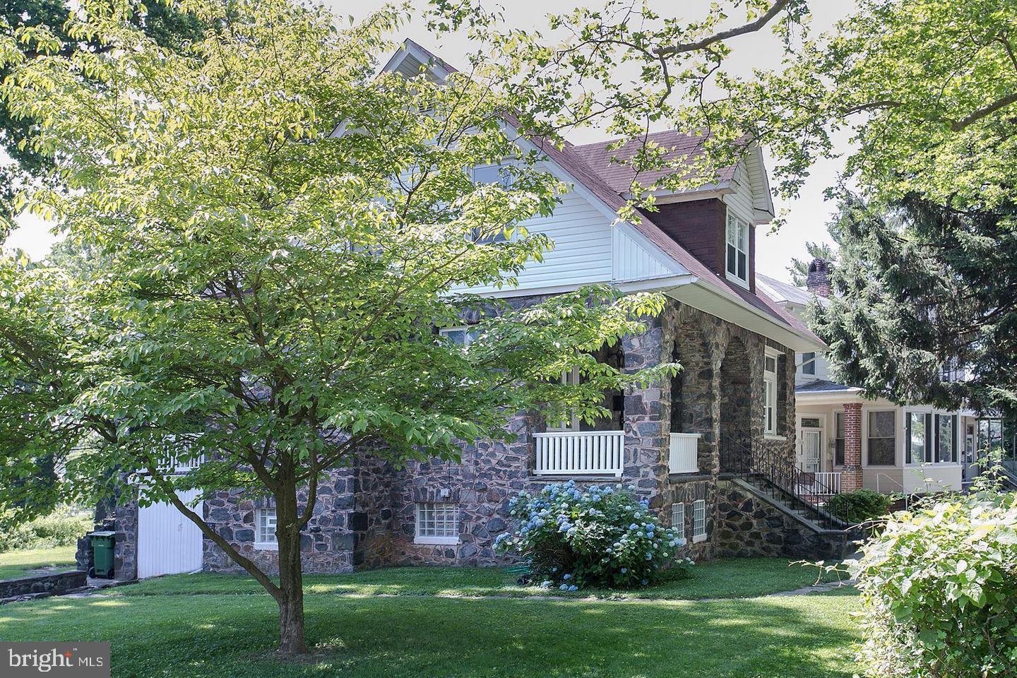 HOWARD PARK - Residential