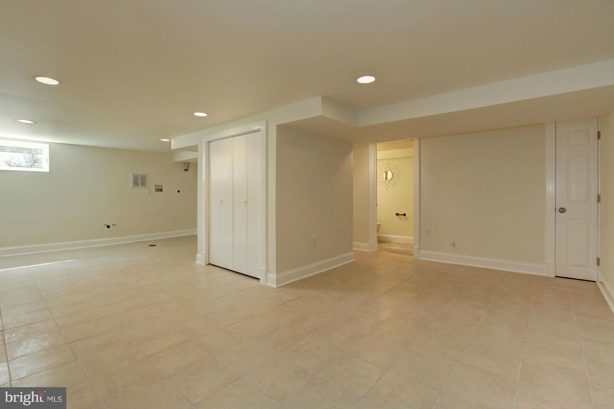 NORWOOD HEIGHTS - Residential