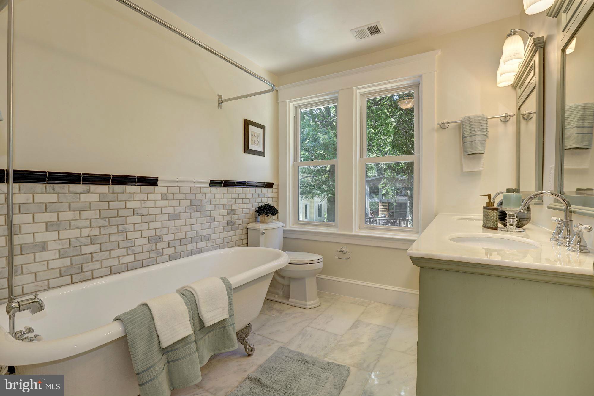 NORWOOD HEIGHTS - Residential