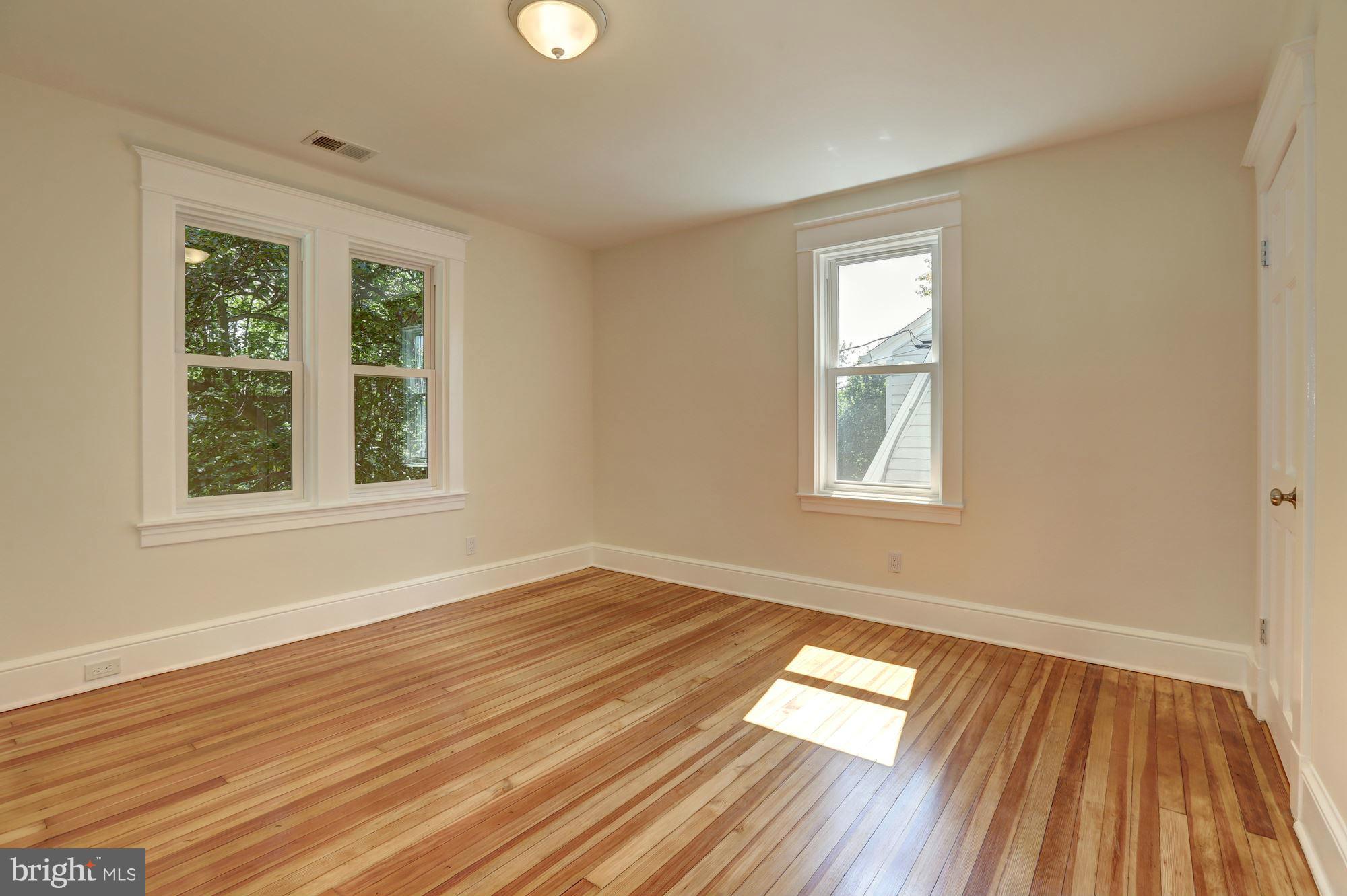 NORWOOD HEIGHTS - Residential